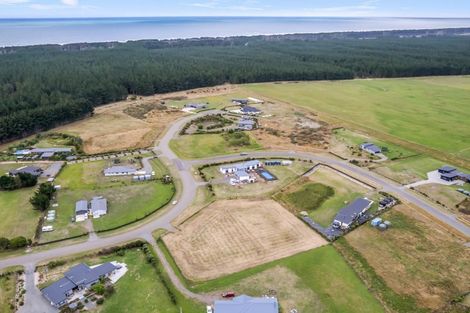 Photo of property in 40 Kanuka Drive, Waitarere, Levin, 5510