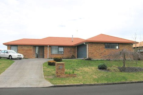Photo of property in 1 Maahutaupeke Place, St Andrews, Hamilton, 3200