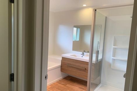 Photo of property in 6 Villa Grove, Paraparaumu, 5032