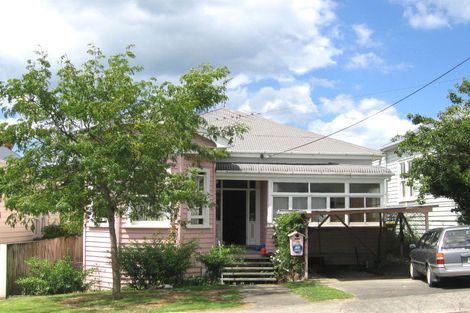 Photo of property in 16 Roslyn Terrace, Devonport, Auckland, 0624