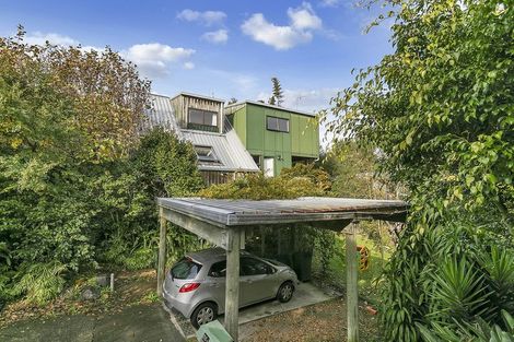 Photo of property in 2/26 Colonial Road, Birkenhead, Auckland, 0626