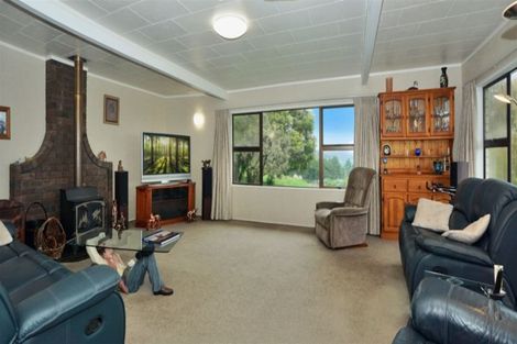 Photo of property in 1568a Old Coach Road, Pukehina, 3186