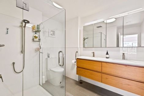 Photo of property in 77 Parkside Drive, Orewa, 0931