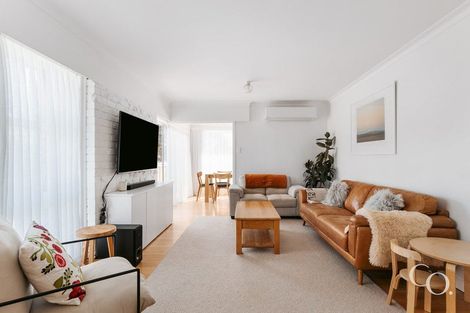 Photo of property in 5 Windsor Road, Bellevue, Tauranga, 3110