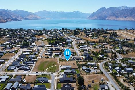 Photo of property in 13 Dingle Street, Lake Hawea, 9382
