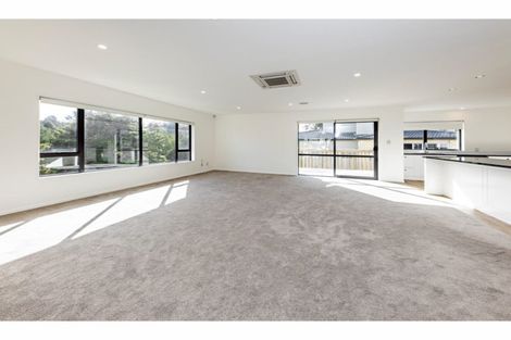 Photo of property in 40 Dawood Place, The Gardens, Auckland, 2105