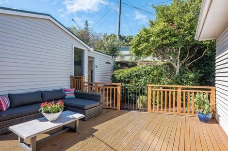 Photo of property in 38 Cockayne Road, Khandallah, Wellington, 6035