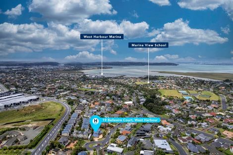 Photo of property in 19 Belleaire Court, West Harbour, Auckland, 0618