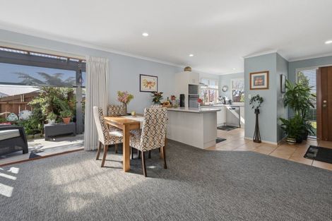 Photo of property in Cotswold Court, 1/8 Cheyne Road, Pyes Pa, Tauranga, 3112