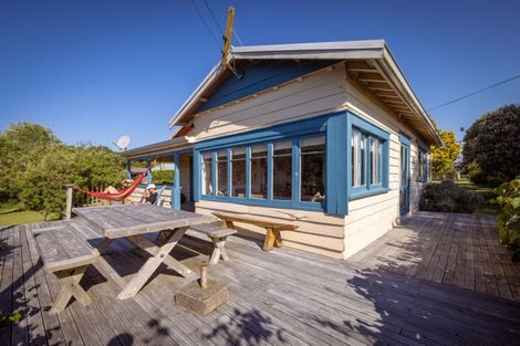 Photo of property in 10 Church Road, Maketu, Paengaroa, 3189