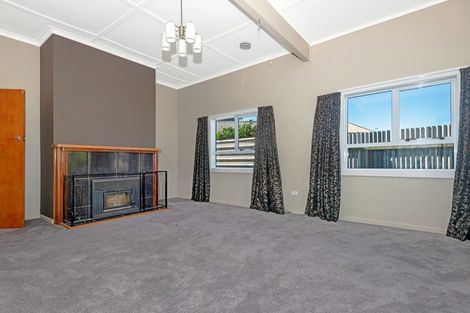 Photo of property in 1 Lyndhurst Street, Awapuni, Gisborne, 4010