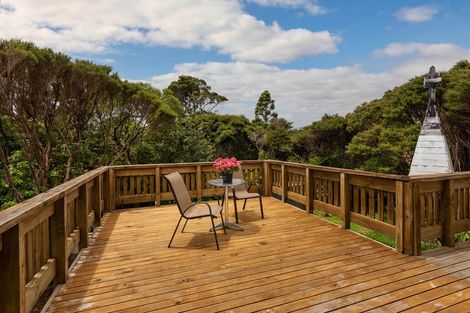 Photo of property in 145 Piha Road, Piha, New Lynn, 0772