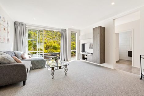 Photo of property in 9 Sanremo Lane, Stanmore Bay, Whangaparaoa, 0932