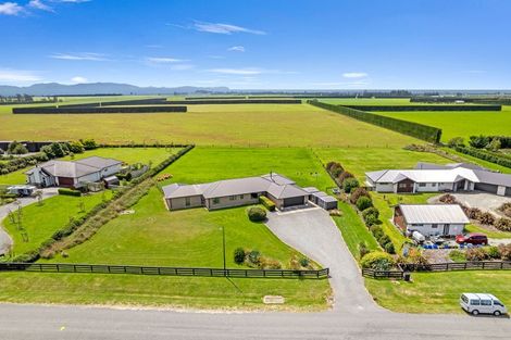 Photo of property in 24 Whitcombe Place, Darfield, 7571