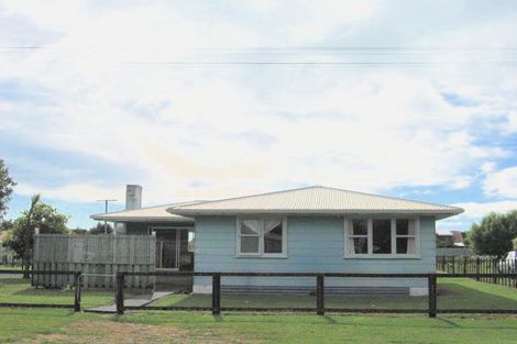 Photo of property in 26 Parkinson Street, Tolaga Bay, 4077