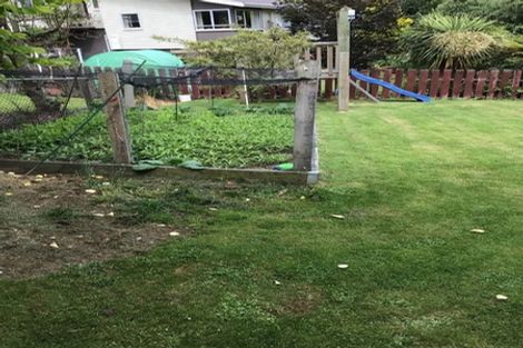 Photo of property in 24 Golfers Drive, Balclutha, 9230