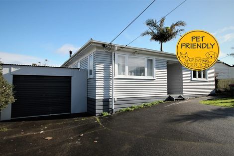 Photo of property in 1/1 Wattle Road, Sunnyvale, Auckland, 0612