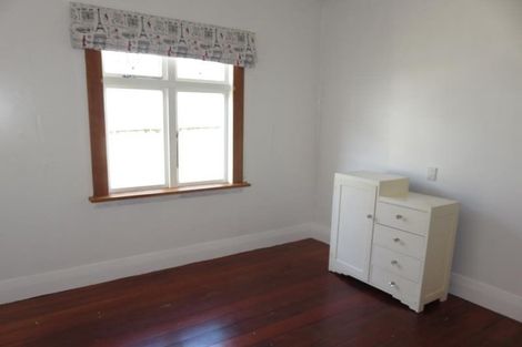 Photo of property in 9 Trafalgar Street, Johnsonville, Wellington, 6037