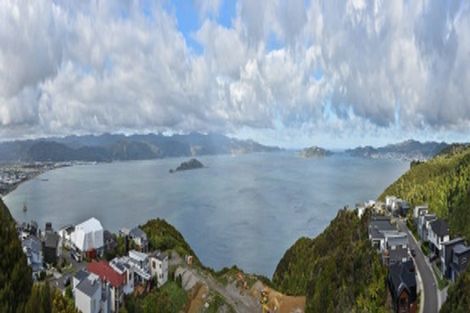 Photo of property in 28 Bennett Grove, Newlands, Wellington, 6037