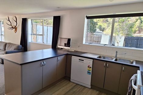 Photo of property in 15b Black Beech Street, Birchville, Upper Hutt, 5018