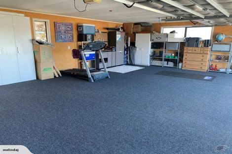 Photo of property in 4 Manhattan Court, Kelvin Grove, Palmerston North, 4414