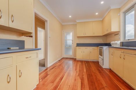 Photo of property in 71 Keeling Street, West End, Palmerston North, 4412