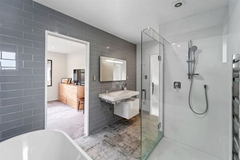 Photo of property in 18 Bella Vista Drive, Gulf Harbour, Whangaparaoa, 0930