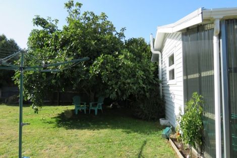 Photo of property in 15 Ferry Street, Foxton Beach, Foxton, 4815