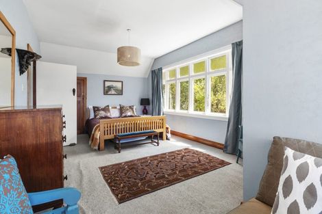 Photo of property in 29 Wadestown Road, Wadestown, Wellington, 6012