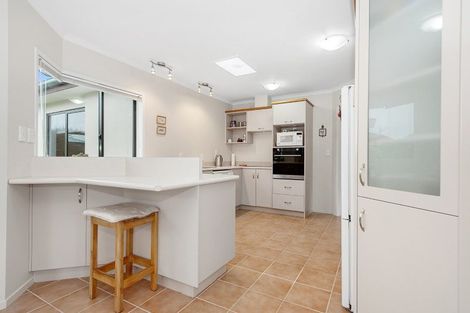 Photo of property in 12 Buckingham Place, Rototuna North, Hamilton, 3210