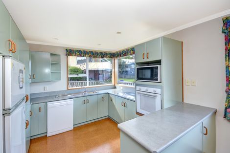 Photo of property in 19 Bayne Terrace, Macandrew Bay, Dunedin, 9014
