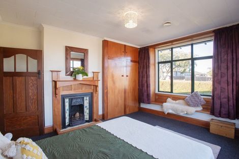 Photo of property in 18 Albert Street, Winton, 9720