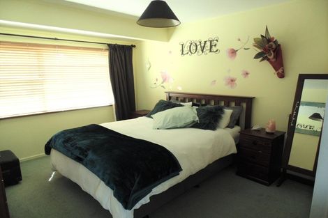 Photo of property in 34 Seaforth Avenue, Milson, Palmerston North, 4414