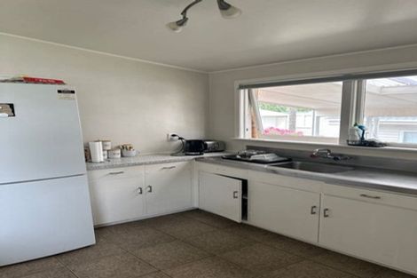Photo of property in 81 Edmonton Road, Henderson, Auckland, 0612