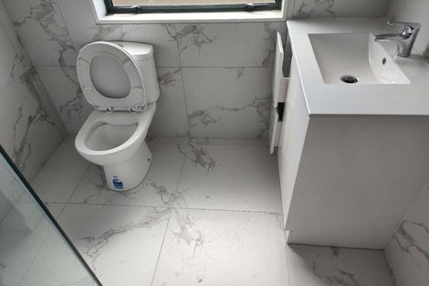 Photo of property in 2/4 Parker Avenue, New Lynn, Auckland, 0600