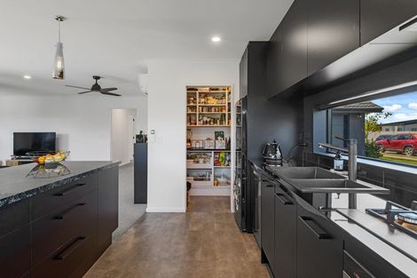 Photo of property in 11 Donne Street, Marshland, Christchurch, 8083