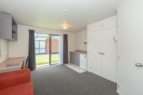 Photo of property in 1 Tralee Place, Hillcrest, Hamilton, 3216