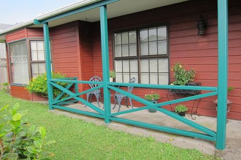 Photo of property in 66 Frobisher Street, Island Bay, Wellington, 6023