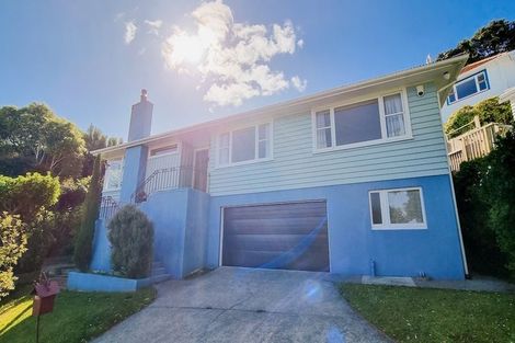 Photo of property in 1 Kohima Drive, Khandallah, Wellington, 6035