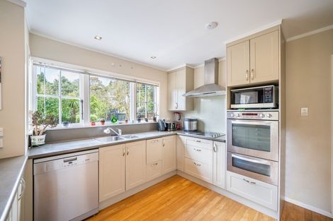 Photo of property in 11 Forest Road, Pinehaven, Upper Hutt, 5019