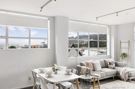 Photo of property in Vespa Apartments, 303/20 Hanson Street, Mount Cook, Wellington, 6021