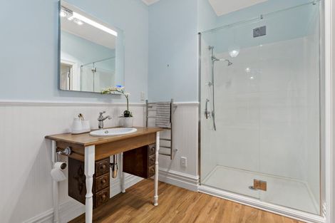 Photo of property in 4 Kereru Grove, Greenhithe, Auckland, 0632