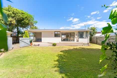 Photo of property in 30 Percy Road, Papamoa Beach, Papamoa, 3118