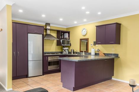 Photo of property in 5 Gybe Place, Whitby, Porirua, 5024