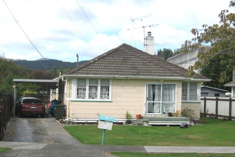 Photo of property in 3 Marion Street, Silverstream, Upper Hutt, 5019