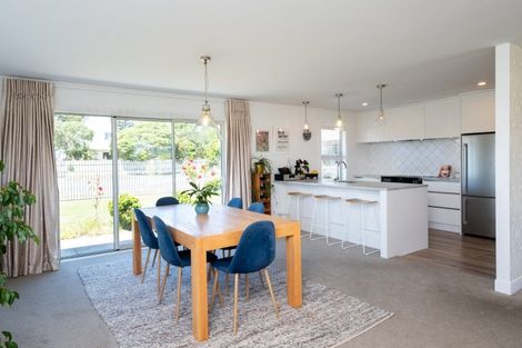 Photo of property in 20 Aparima Place, Awatoto, Napier, 4110