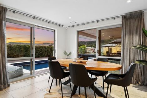 Photo of property in 24 Sir Lincoln Drive, Kumeu, 0810