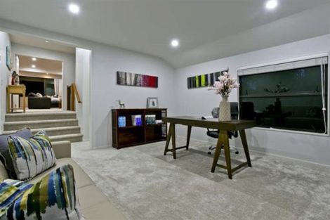 Photo of property in 158b East Coast Road, Forrest Hill, Auckland, 0620