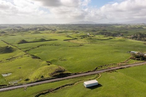 Photo of property in 22 Pungarehu Road, Pungarehu, 4685