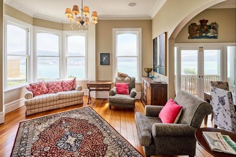 Photo of property in 19 The Crescent, Roseneath, Wellington, 6011